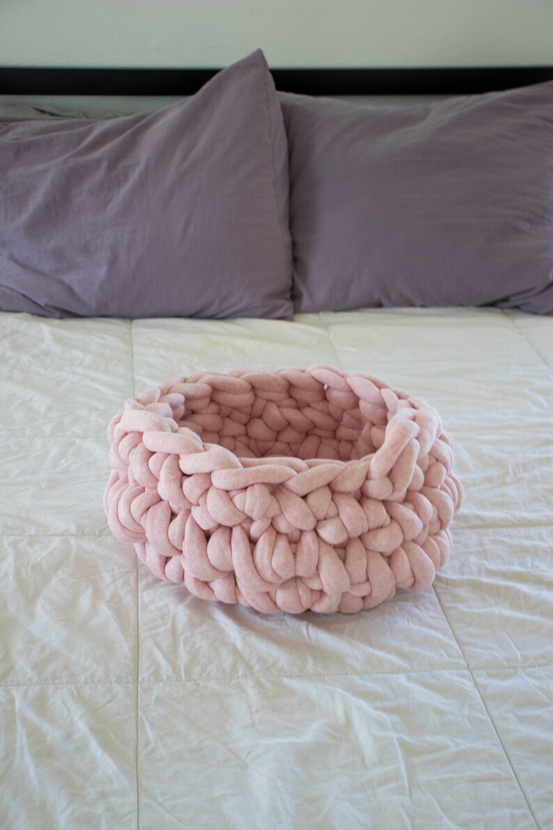 Chunky Finger Crochet Cat Bed Pattern Chunky Crochet Pet Pod Etsy