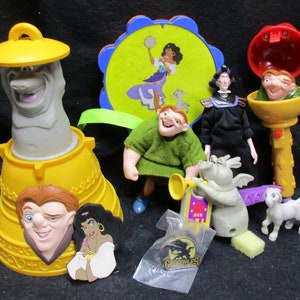 No.3768) Set of 9 Disney’s Hunchback of Notre Dame toys with 13 pieces Fine to Near Mint condition.