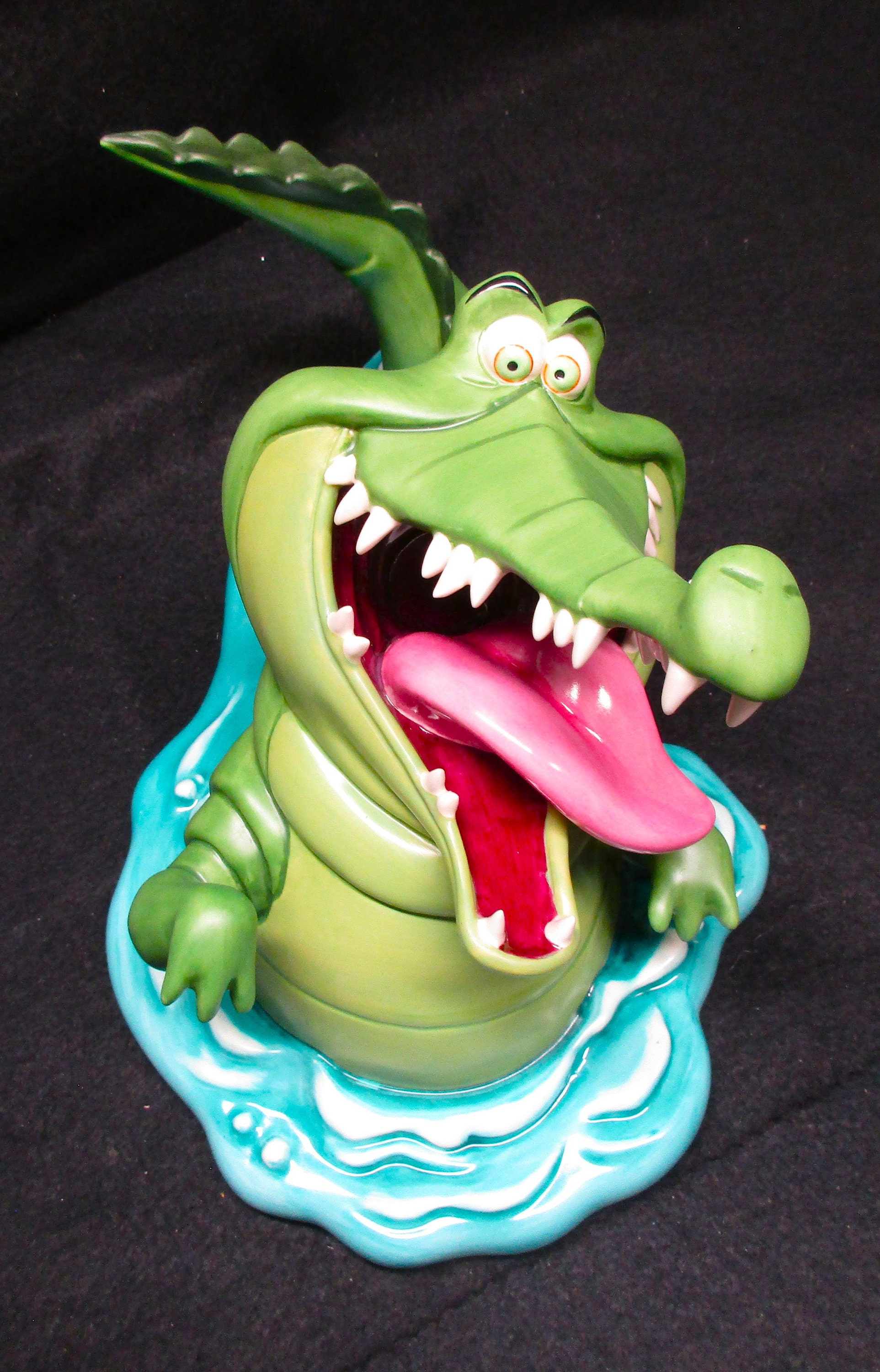 Disney - cottoli　④ No.4010) Walt Disney Classic Collection Crocodile Tick-tock