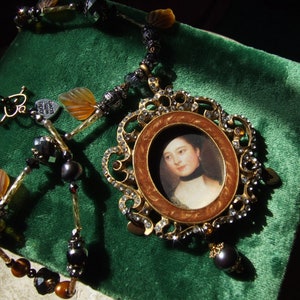 Victorian Rhinestone Filigree Portrait Frame Necklace/Earring Set / OOAK Ornate Baroque Portrait Pendant Set / Victorian Style Cameo Pendant