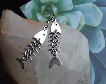 Cute Moveable Fish Bone Earrings / Fish Bone Dangle Earrings / Goth Fish Earrings / Pisces!
