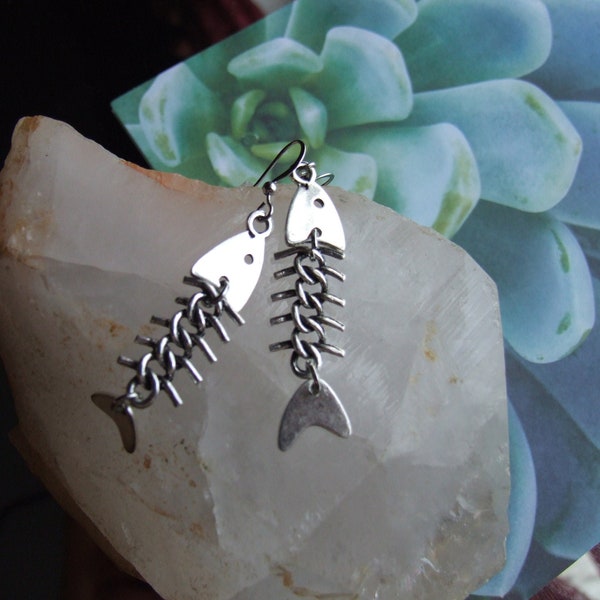 Cute Moveable Fish Bone Earrings / Fish Bone Dangle Earrings / Goth Fish Earrings / Pisces!
