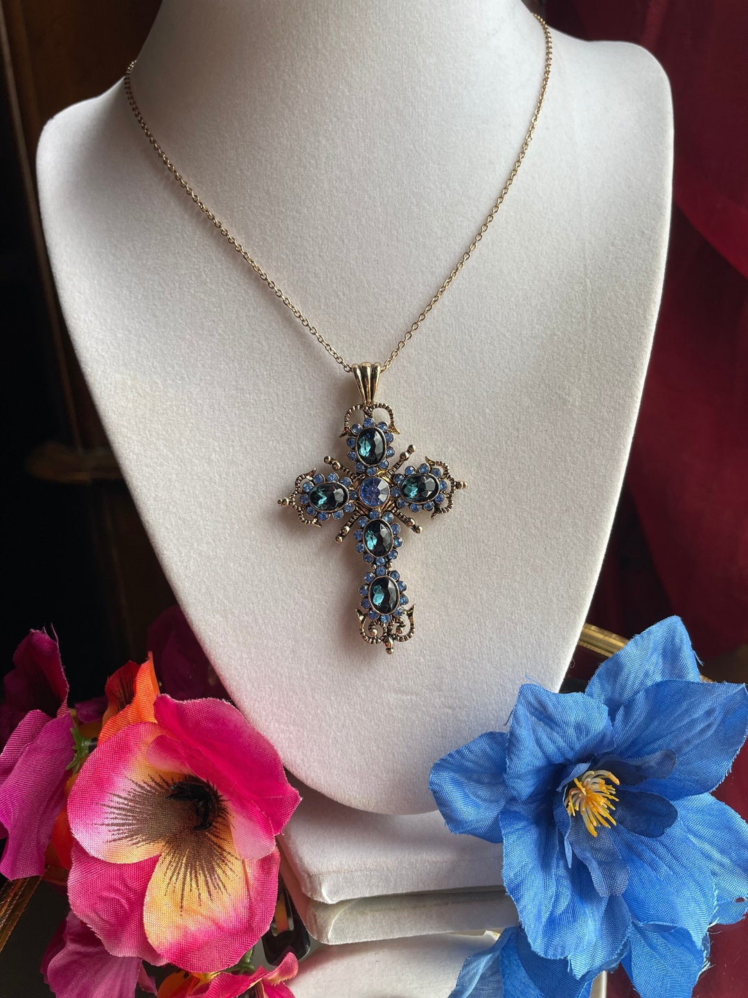 Multicolor Rhinestone Cross Pendant Necklace – Crystal & Enamel Charm On Popcorn Chain