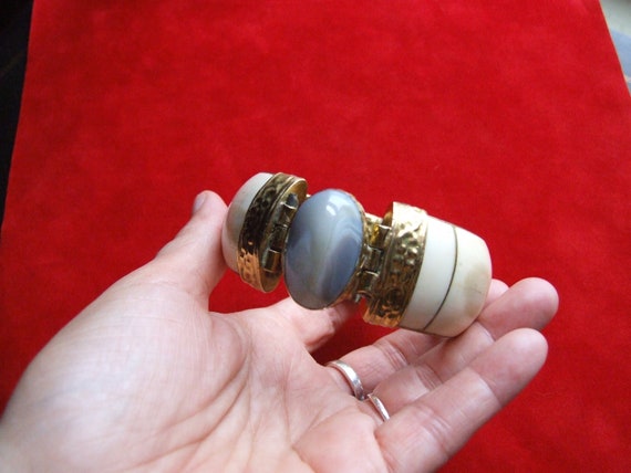 Vintage 80's Tribal Bone and Agate Brass Bangle B… - image 6