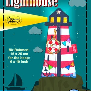 Könnte beinhalten: Ein Federmäppchen mit Leuchtturm-Design. Das Mäppchen hat rot-weiße Streifen, einen schwarzen Deckel und einen Stern. Der Text "15x25 Pencil Case Lighthouse" steht oben. Das Mäppchen ist 15 x 25 cm groß.