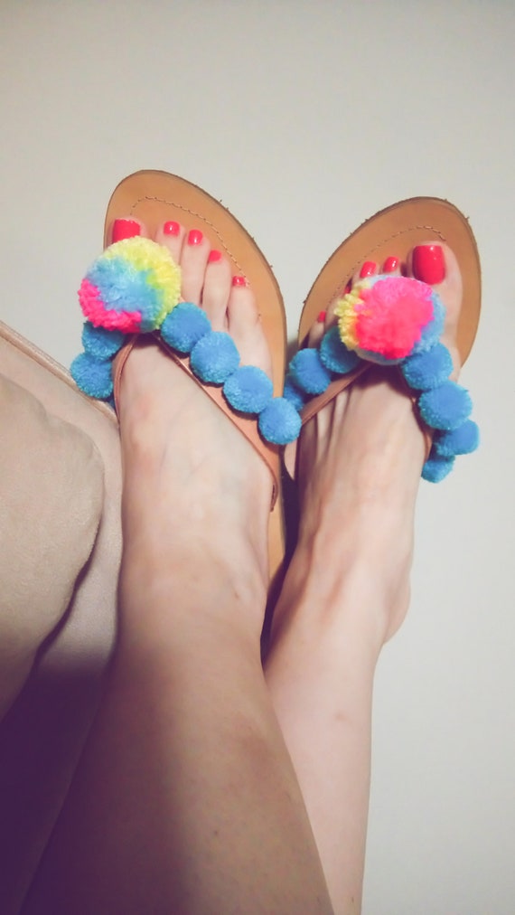 flip flops with pom poms