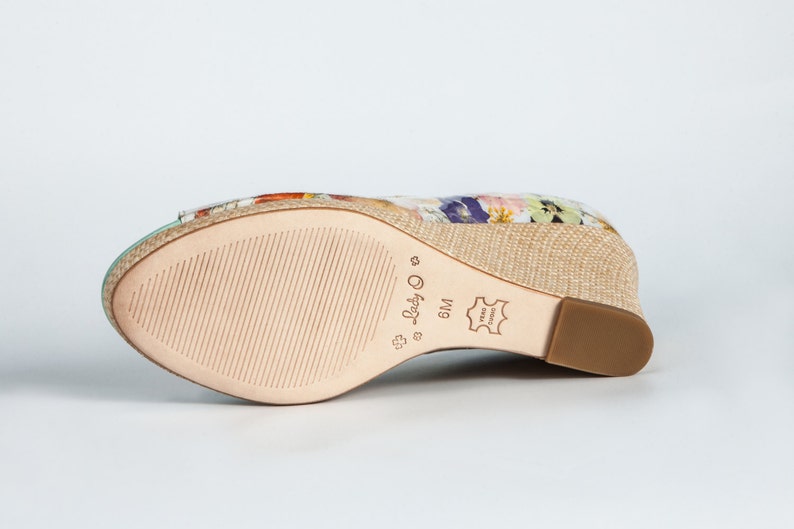 Modern Floral:Patent pending real pressed flower shoes.Every single pair is uniquely made.Leather insole,outsole and liningPoron Foam image 3