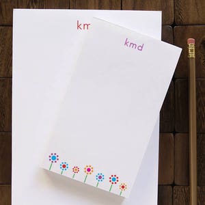 Personalized Notepad -- Flower Dots // Personalized Stationery // Custom Notepad // Floral Notepad // Teacher Gift // To-Do List Notepad