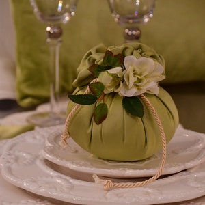 Wedding favor verde salvia