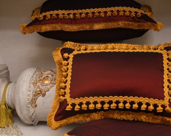 Luxury Bordeaux Cushion “Il Rinascimento” Collection