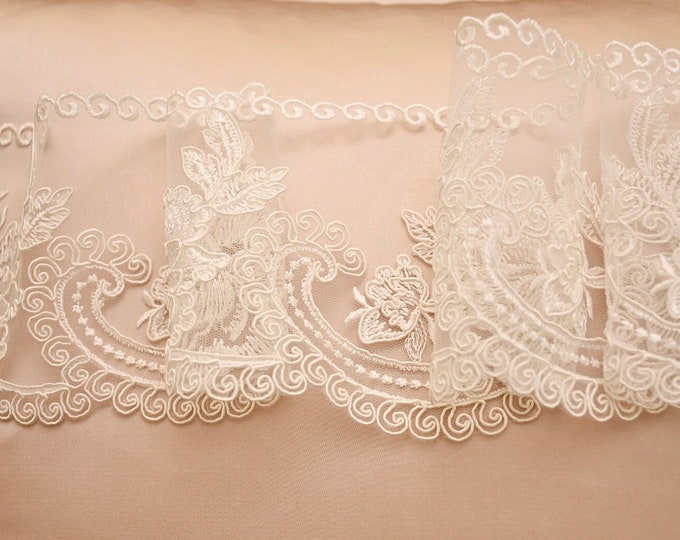 Elegant Italian rebrodé lace "ISABEL"