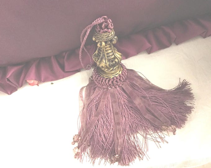"Aristocratic" Key Bow Tassel Key Chain Luxury Vintage Decoration
