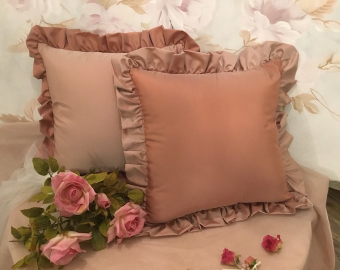 antique rose for the set of 2 cushions with voilant of fine Italian taffeta