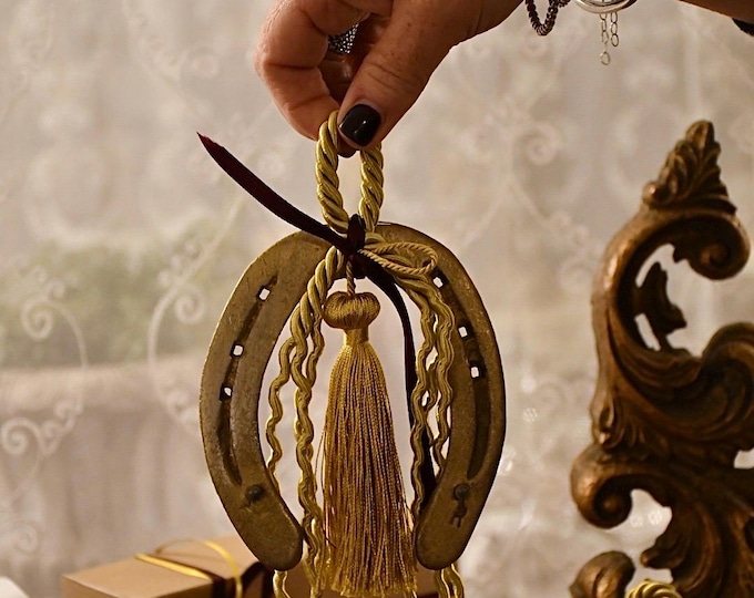 Lucky Horseshoe - A Unique Piece of History and Tradition.