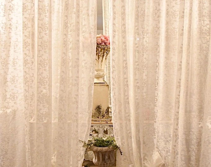 Romantic Sherlock Curtain in Floral Embroidered Linen Bled Elegant Italian