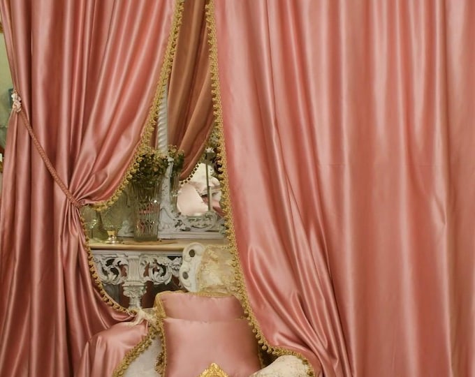 Pair of luxury curtains from the Antique Pink collection “Il Rinascimento”