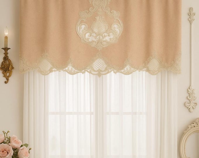Organic Cotton and Carved Lace Mantuana