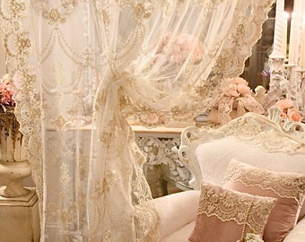 Magnifique rideau en dentelle avec broderie de la collection de rideaux précieux « Chanel »