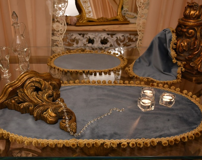 Tris centerpieces collection "duchess" fine blue velvet and antique gold trimmings