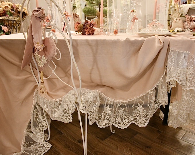 Tablecloth/table cover Linen and ivory rebrodé lace