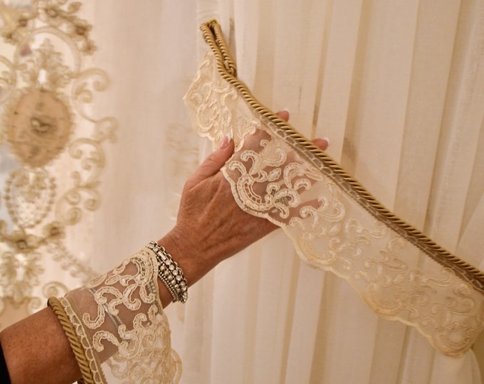 Curtain ties in precious lace