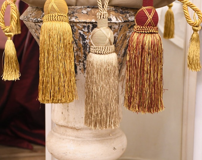 Antique curtain tieback collection “Il Rinascimento”