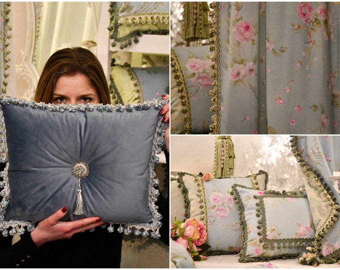 Collection "BRIDGERTON", Floral cushion 'Rose Dipinte', damask, velvet, trimmings and bows