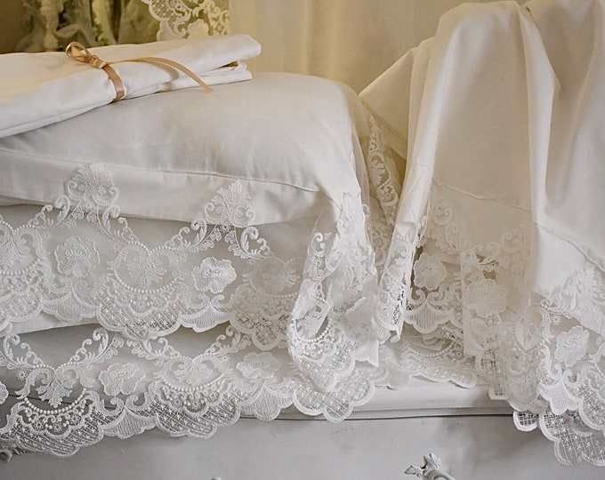 Pure white cotton bed set and fine lace “Maria Louise” collection