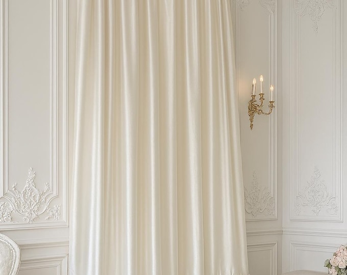 Tailored curtain in white/pearl silk blend with skirt handmade in Italy “Le Principesse”