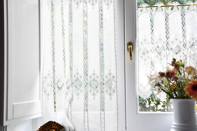 Cortinas de cristal bordadas Lucy imagen 5