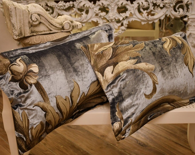 Pair of blue/grey velvet silk cushions “Rinascimento”