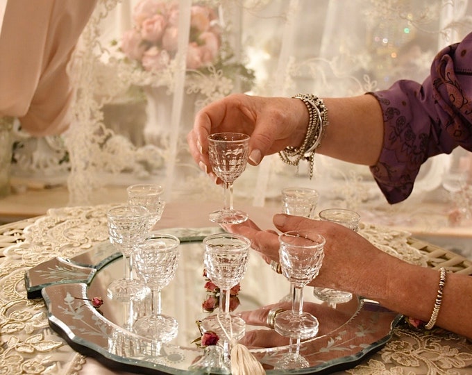 Set of 8 20th Century Italian Crystal Shot Glasses