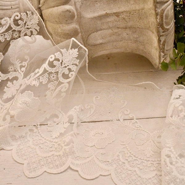 Wonderful white cotton lace "Maria Louise"