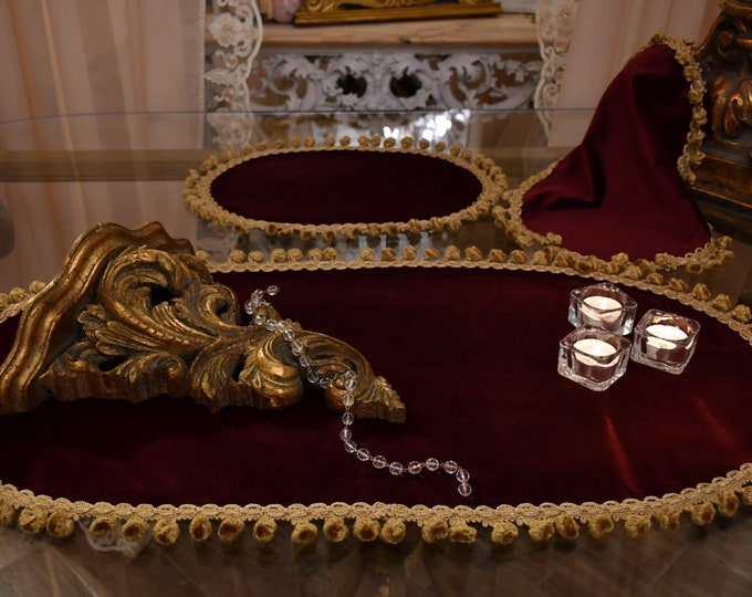 Tris centerpieces collection "duchess" fine burgundy velvet and antique gold trimmings