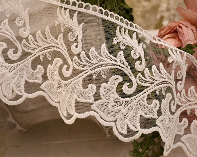 Cotton lace border on white tulle "Aura"