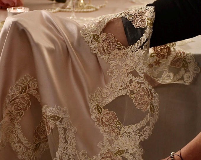Runner Tablecloth in silk sateen and lace Belle Époque Timeless elegance for your table