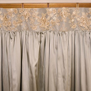 Precious silk satin curtain Renaissance “Vittoria” blue