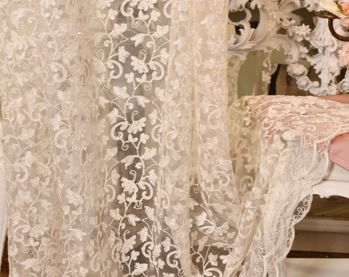 Carol embroidered ivory curtain “Lusso Italiano” collection