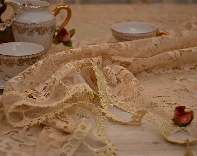 Beige Chantilly Lace Tablecloth “Divina”