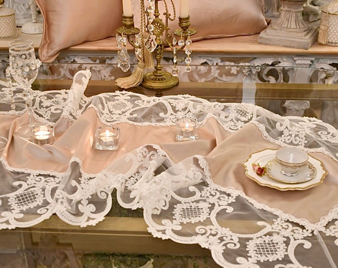 Runner Luxury collection “Renaissance” pink / blue