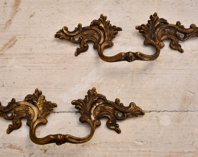 Set of 2 rare antique handles for furniture of the twentieth century in solid brass