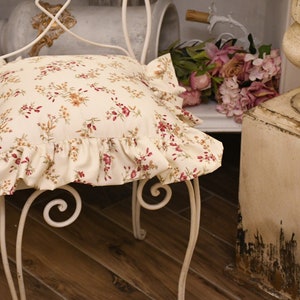 Shabby chic floral cushion with gala