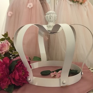 Decorazione wedding corona fatta a mano nelle officine faggianis