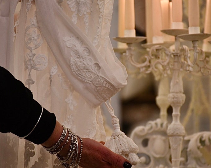Embrasse for tulle curtain and shabbychic embroidery