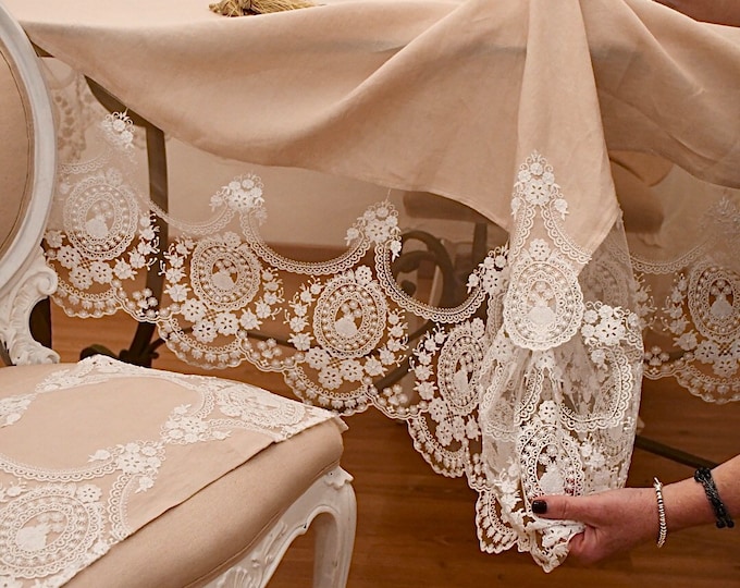 “Madame” pure pink linen and lace tablecloth
