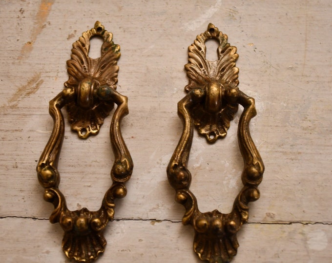 Set of 2 handles for furniture / doors of the nineteenth century pendulum