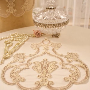 Decoro in Pizzo Rebrodé “Neoclassico”