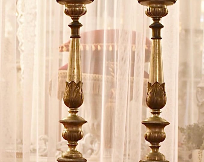 Wonderful and very valuable pair of ecclesiastical candelabra from the 1800s in Italy