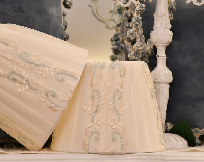 Romantic lampshade in silk and tulle “MariaSofia” blue