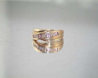 Anel vintage de ouro 9k com ametista e diamante - faixa cruzada, tamanho 6,5